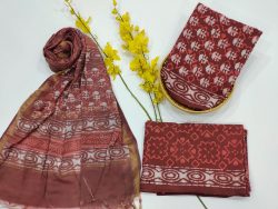 Medium Carmine Cotton suit with maheshwari dupatta