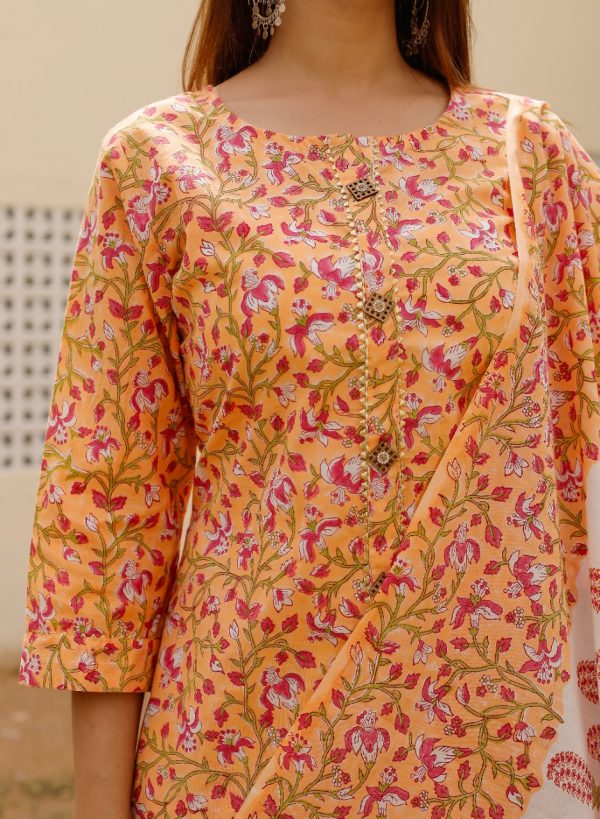 Jaipuri Floral print Stitched Cotton pant suit with cotton dupatta
