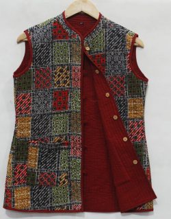 Printed patch work red sleeveless reversible cotton quilted jacket