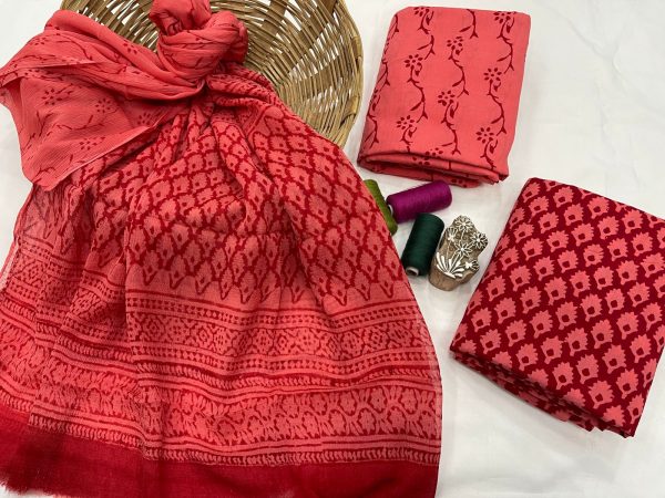 Crimson and maroon bagru print cotton suit with chiffon dupatta