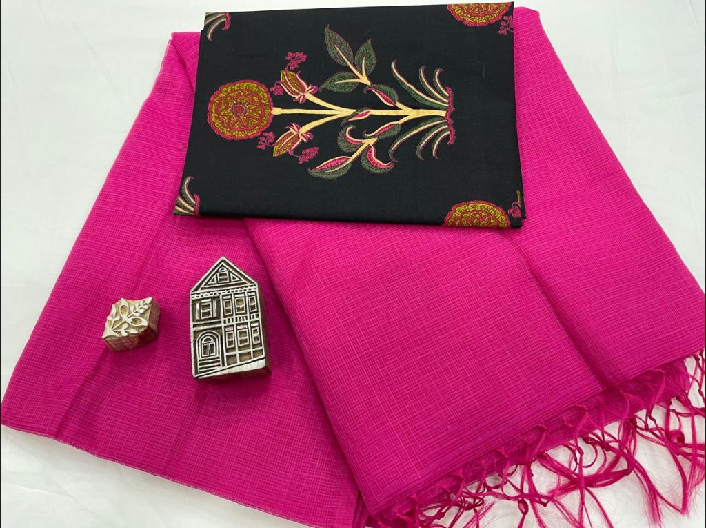 Pink kota doria saree with printed blouse