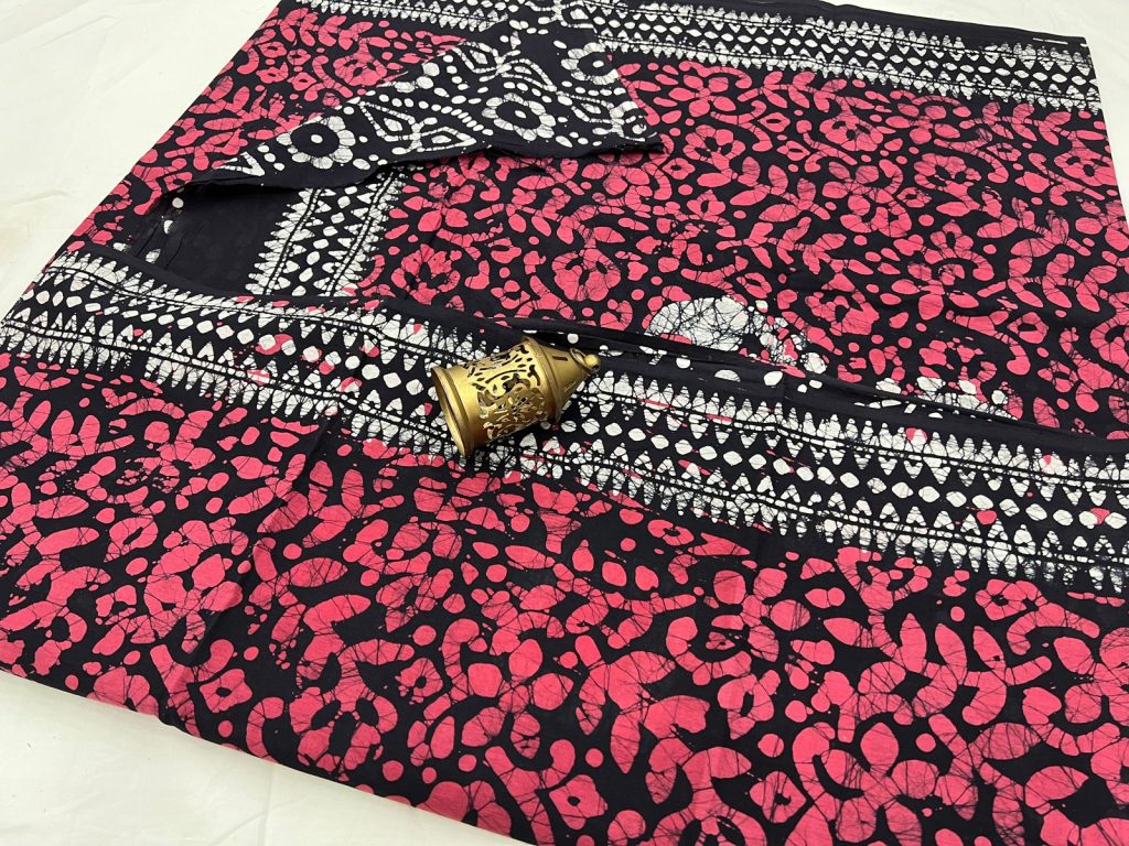 Amaranth and black batik print cotton saree for daily wear