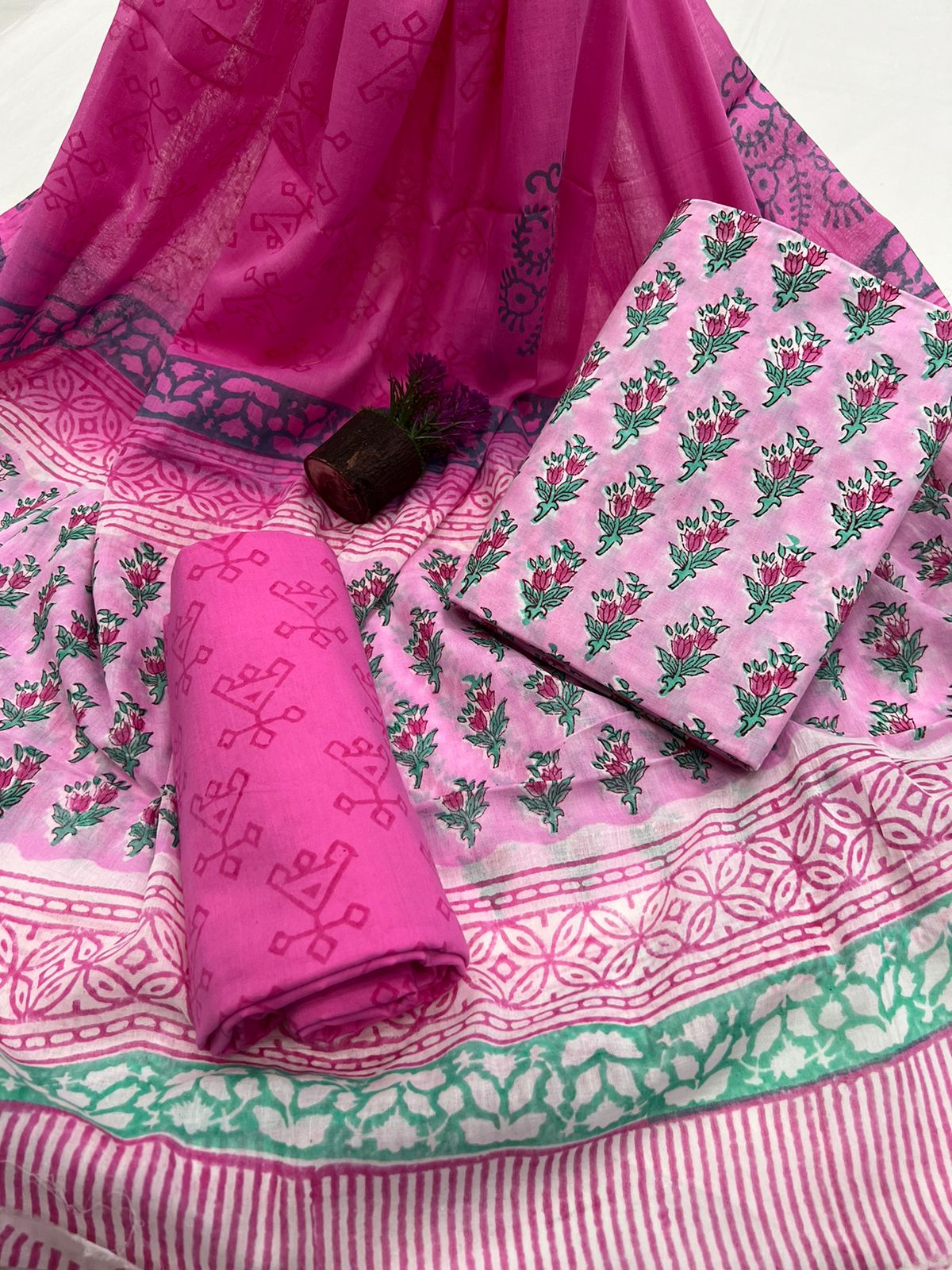 Cyclamen pink unstitched latest suit with cotton dupatta