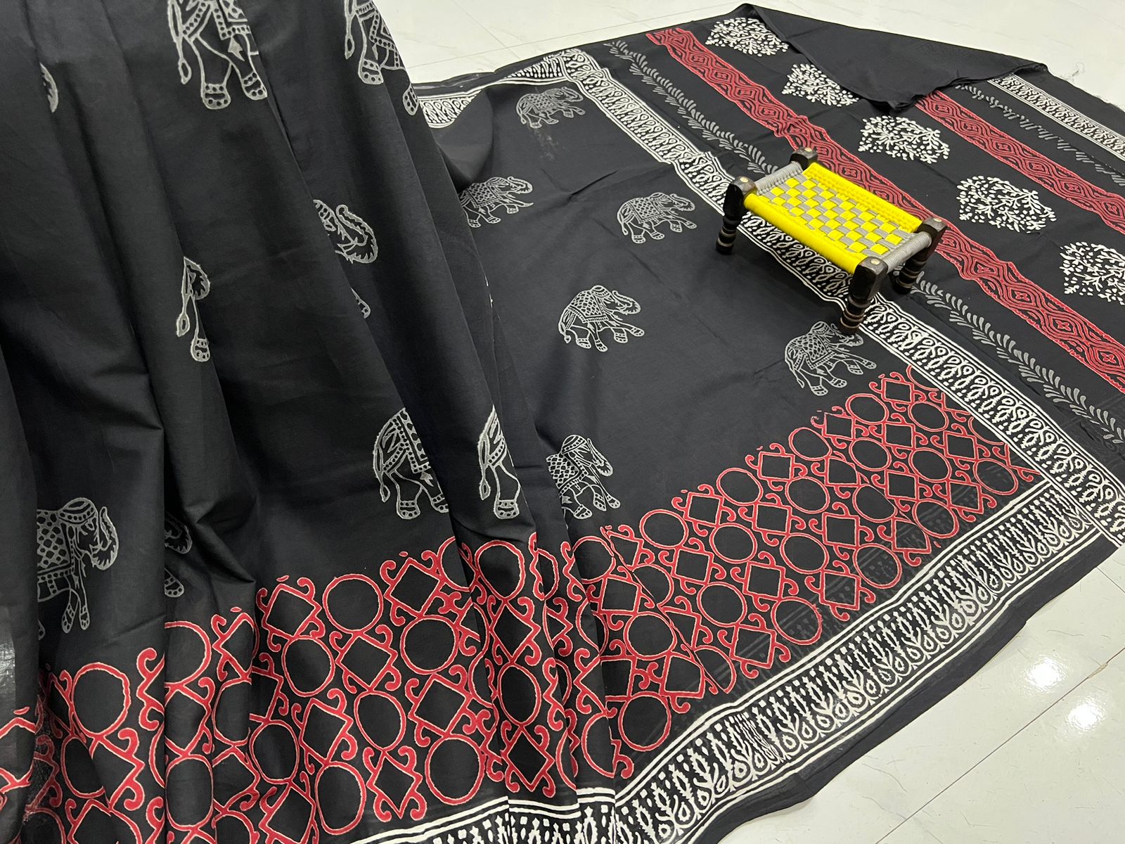 Black cotton mulmul printed daily wear saree