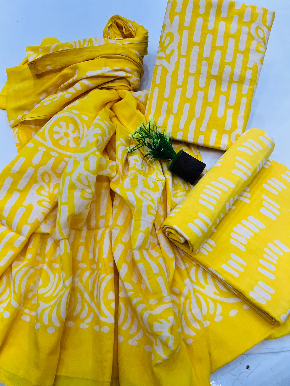 Canary Yellow cotton ladies suits with affordable price cotton dupatta