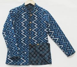 Zigzag indigo blue reversible quilted jacket for ladies